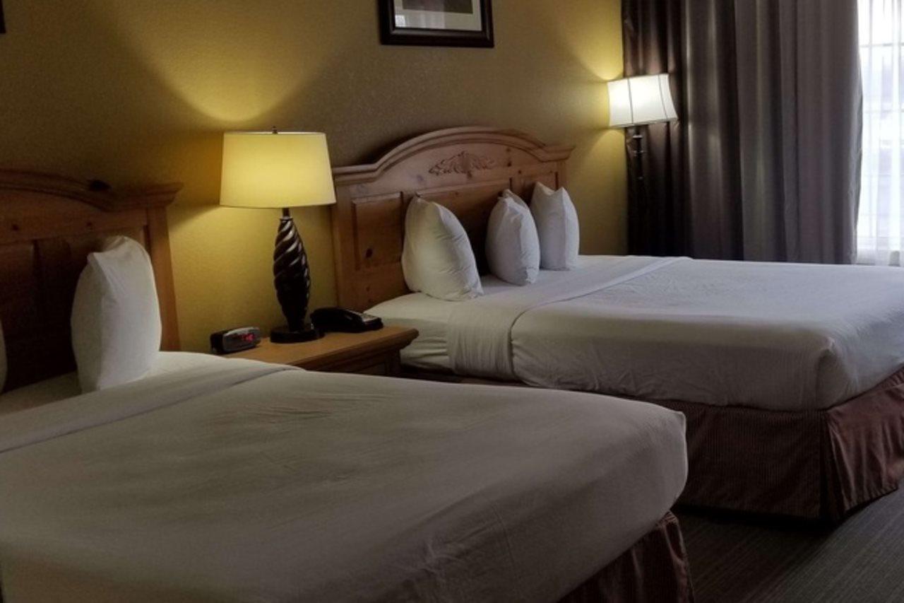 Holiday Inn Express & Suites Chicago - Matteson By Ihg Ngoại thất bức ảnh
