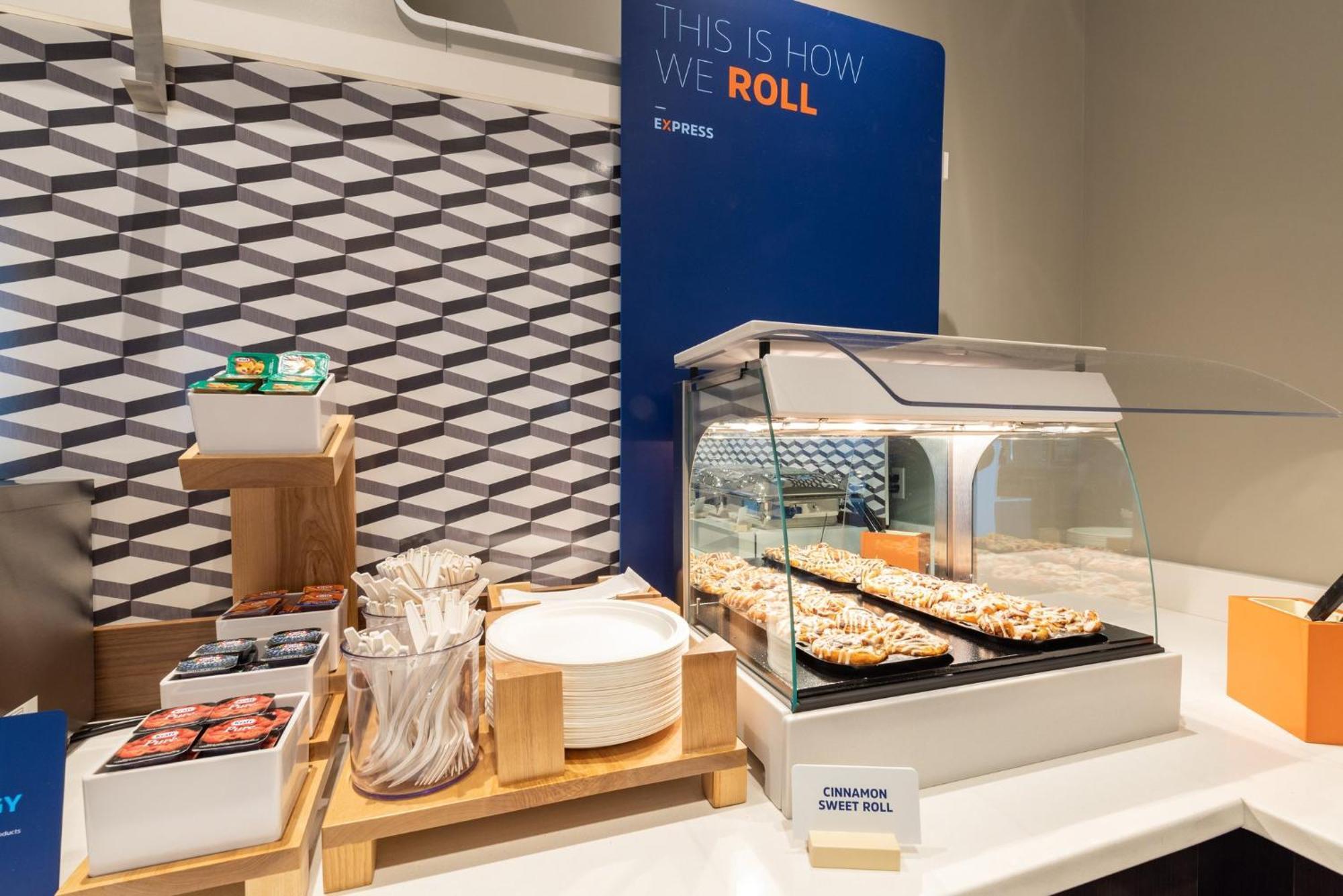 Holiday Inn Express & Suites Chicago - Matteson By Ihg Ngoại thất bức ảnh