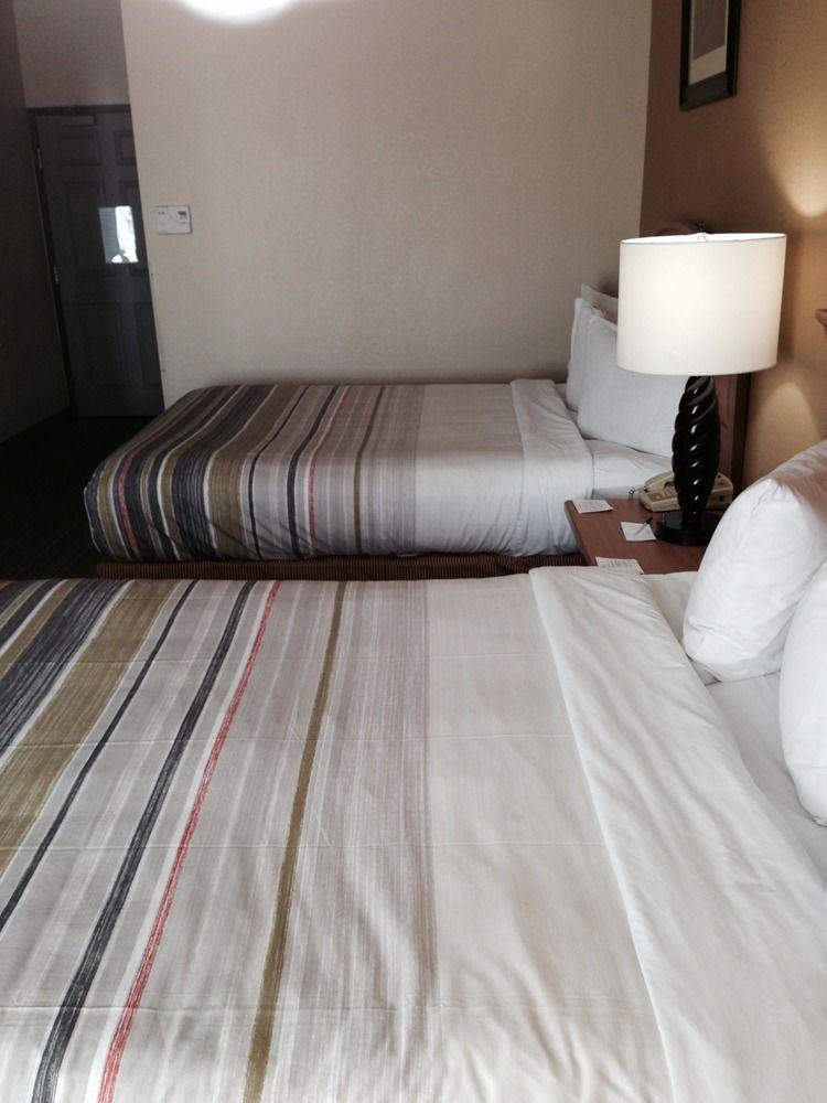 Holiday Inn Express & Suites Chicago - Matteson By Ihg Ngoại thất bức ảnh